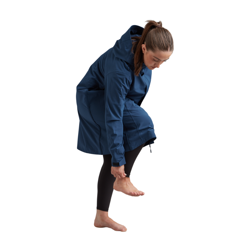 Women's Pursuit Waterproof Lightweight Changing Robe Jacket - Ocean Blue