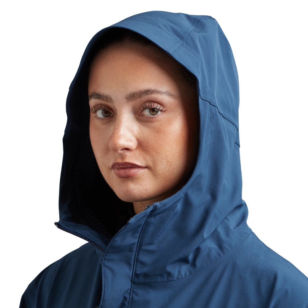 Women's Pursuit Waterproof Lightweight Changing Robe Jacket - Ocean Blue